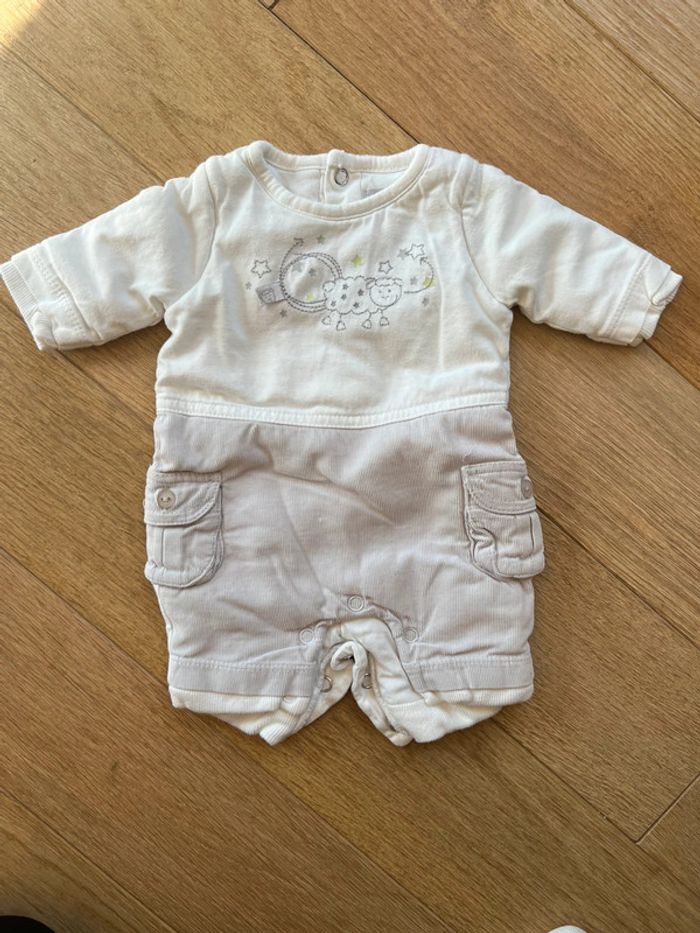 Ensemble naissance blanc fille/garçon très bon état