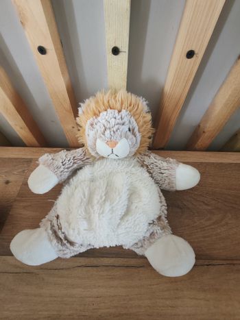 Lion blanc et beige Dani 