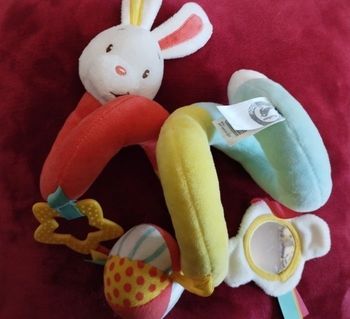 Spirale D'activité Bébé Éveil Poussette Lit Siège Auto Lapin Étoile Miroir Balle Auchan Baby