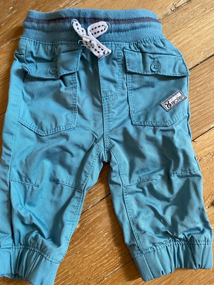 Lot 2 pantalons 3M Petit Bateau /okaidi - photo numéro 2