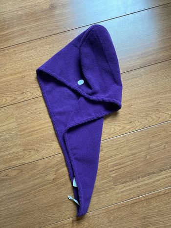 Bandeau serviette pour cheveux violet UniquelyZero