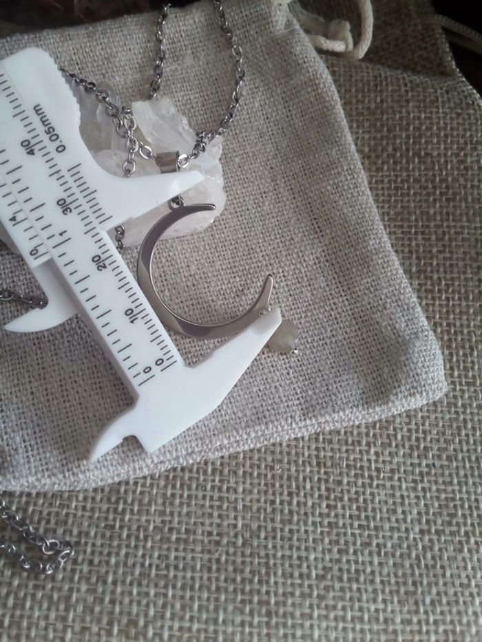 Collier protection lune et pierre de labradorite - photo numéro 3