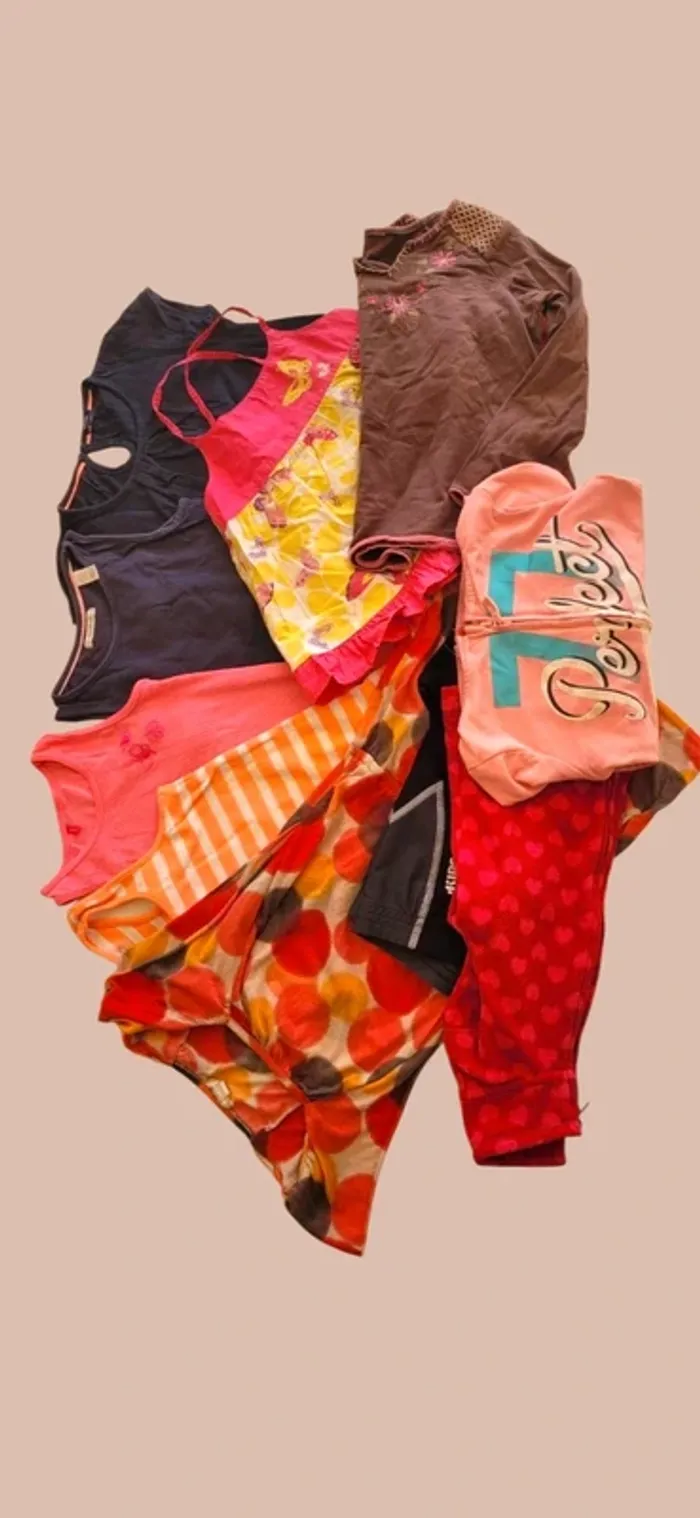 Lot de 10 vêtements 6ans 👧