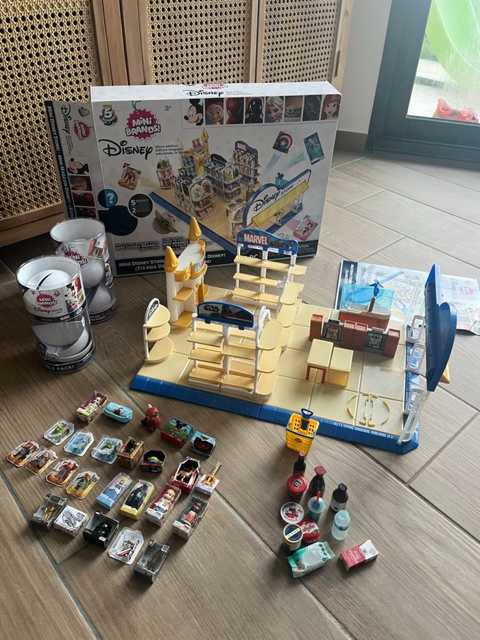Magasin mini brands Disney