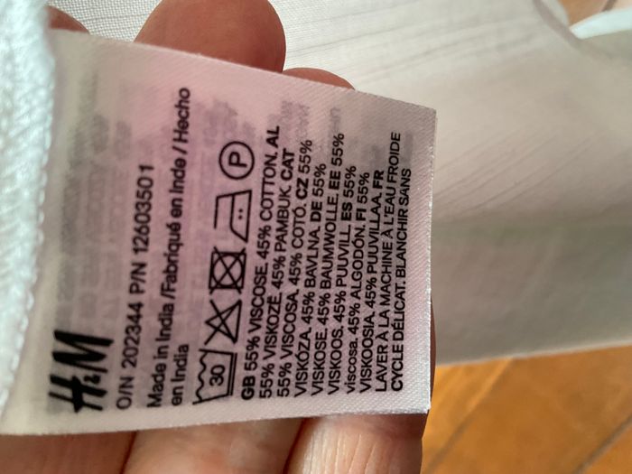 chemisier blanc H&m  t xl  comme neuf - photo numéro 2