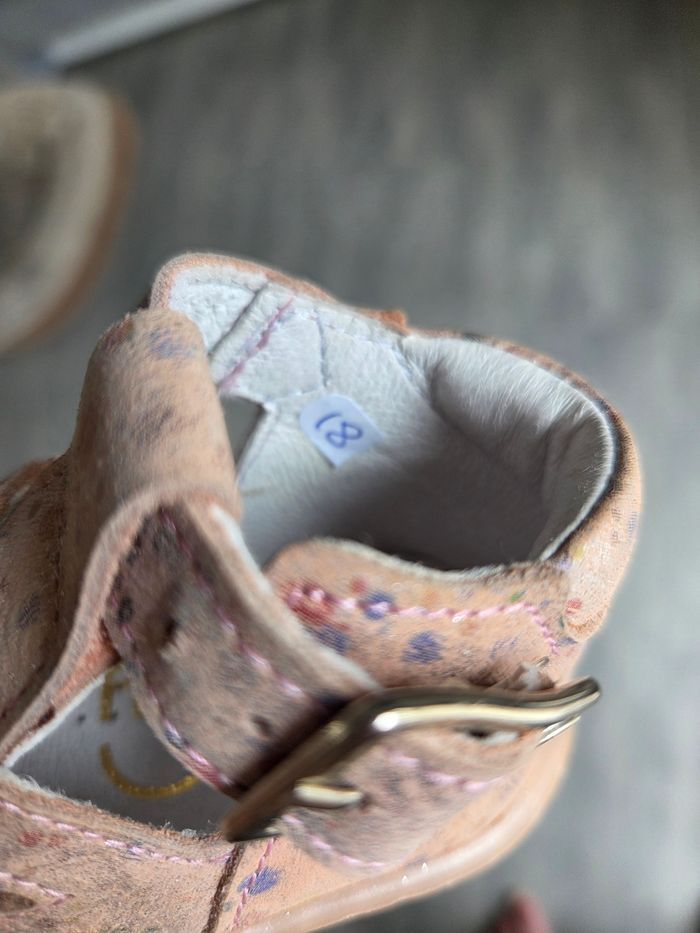 Chaussures en cuir Neuves Bellamy premier pas T18 - photo numéro 2