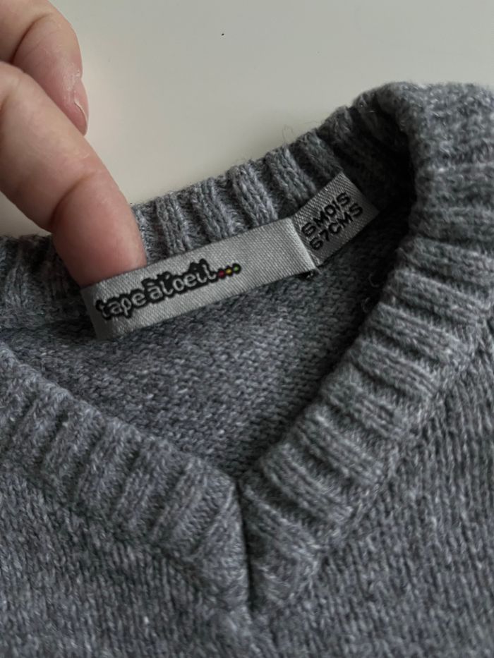 Pull col V bébé garçon - photo numéro 2