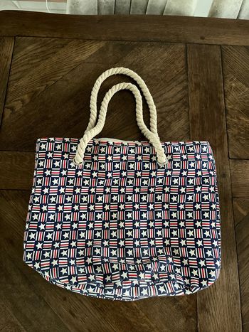 Sac besace étoiles rouges et bleues