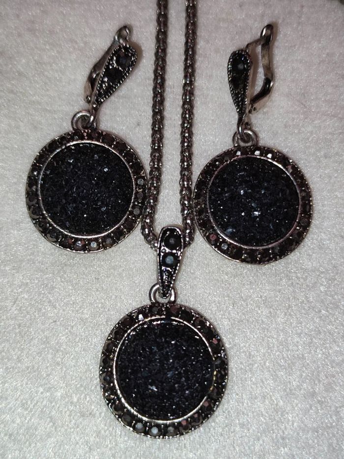 Parure bijoux - photo numéro 3