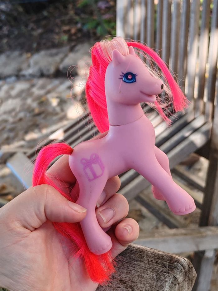 Poney g2 - cupcake secret surprise - vintage - photo numéro 4