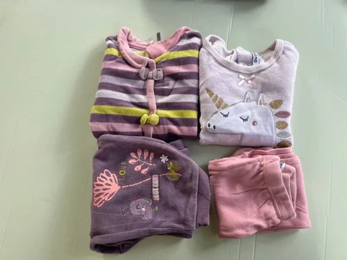 Pyjamas 24 mois /2 ans