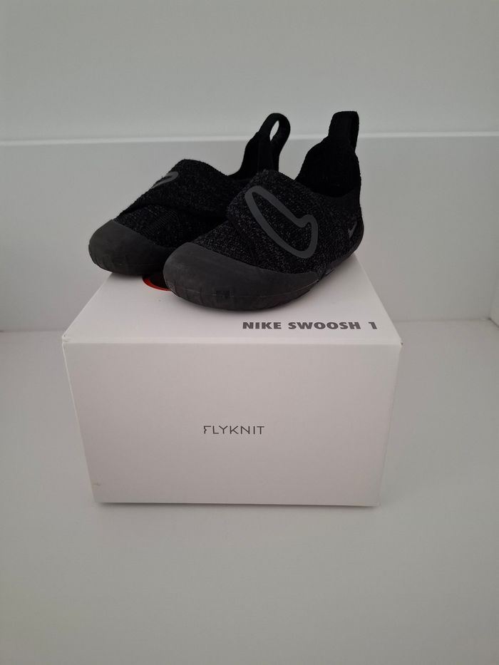 Nike swoosh 1
