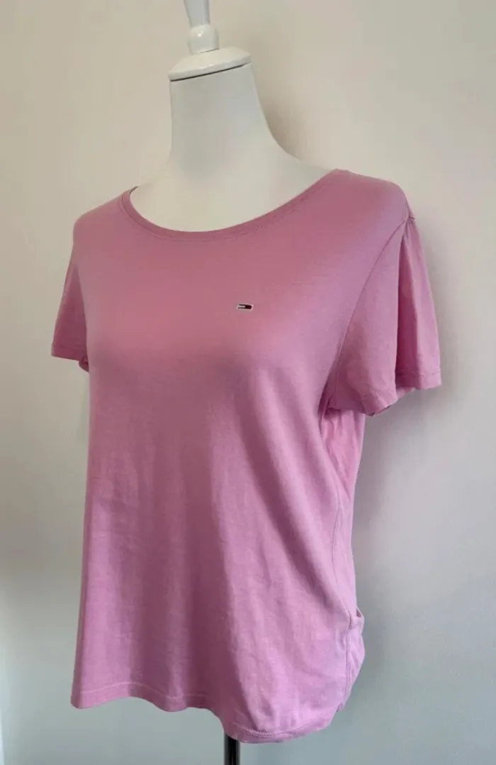 T-shirt Tommy Jeans femme rose taille S parfait état - photo numéro 2