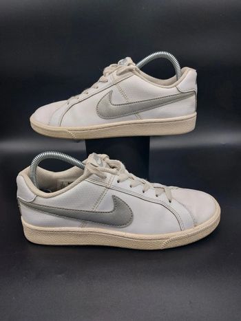 Nike Court Royale