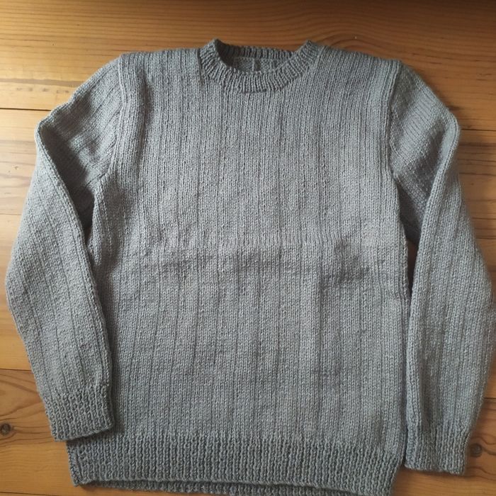 Pull fait main taille 12ans - photo numéro 3