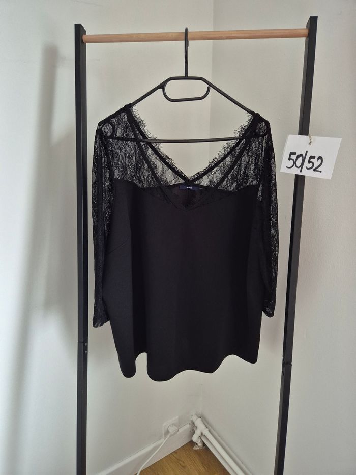Tunique noire dentelle 50 52