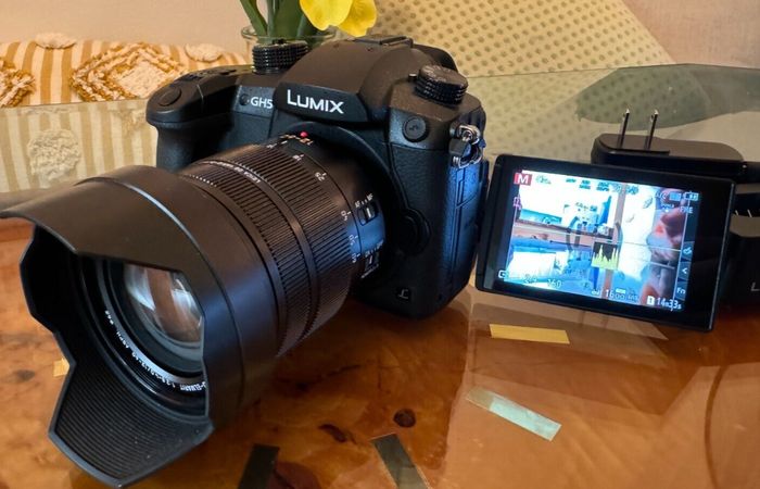 PANASONIC LUMIX GH5 AVEC FACTURE ET GARANTIE a 550€ . - photo numéro 2