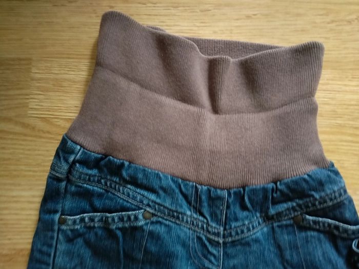 Pantacourt jean. Filles. Vertbaudet.
Taille 4 ans - photo numéro 6