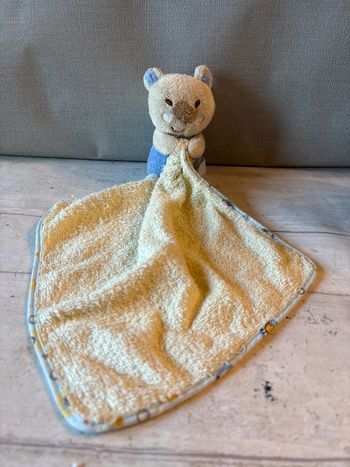 Doudou koala mouchoir jaune écru bleu Petitpouce