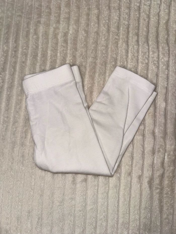Legging  - blanc  en coton - kiabi - 6 mois - comme neuf