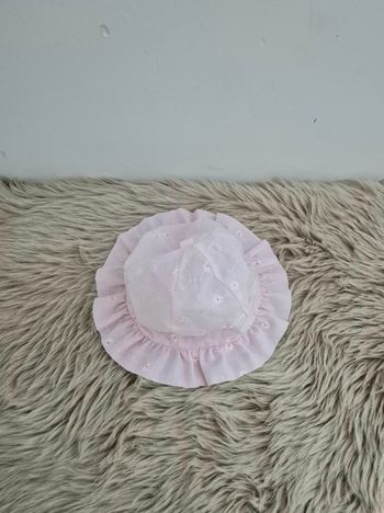 Chapeau à broderie anglaise * Boutique Indépendante *