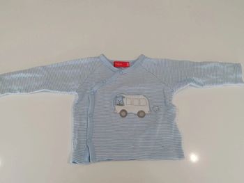 Petit haut manches longues T 6 mois 👶