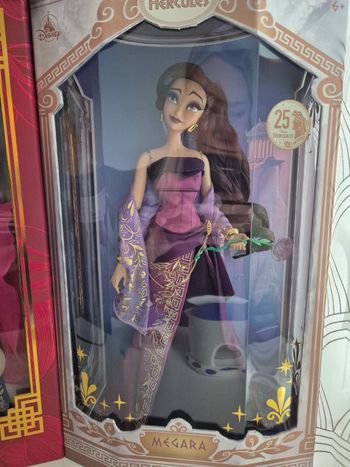 Poupée en edition limitée megara 