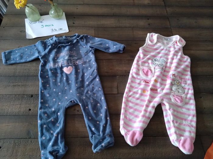 Lot de deux pyjamas grenouillère bébé fille de 9 mois 74 cm