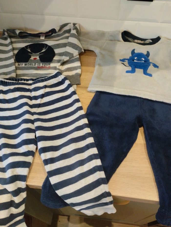 Lot de pyjamas - photo numéro 3