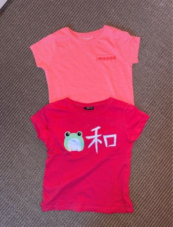 2 t-shirts manches courtes 6 ans