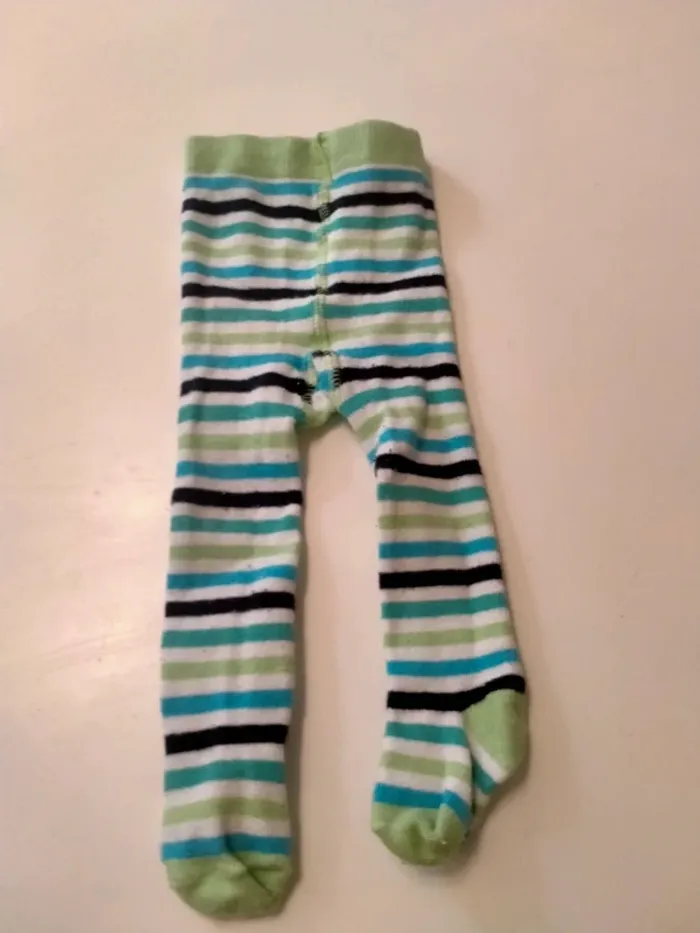 Lot de 8 collants bébé fille
Taille 15/16 - photo numéro 9