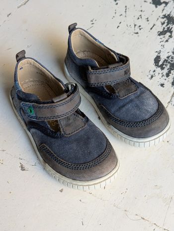 Chaussures toile et cuir bleu marine Kickers – pointure 25