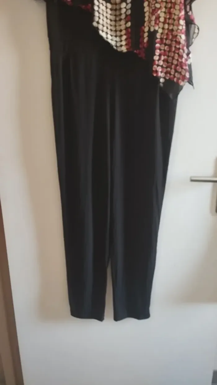 Combinaison pantalon noir rouge beige a pois taille 2 femme - photo numéro 4
