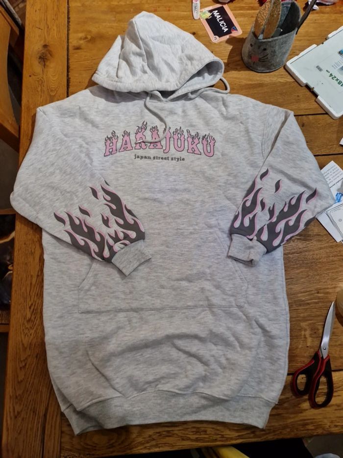 Pull long avec capuche