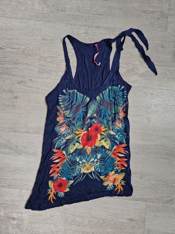 Débardeur Stradivarius S bleu marine fleurs tropicales