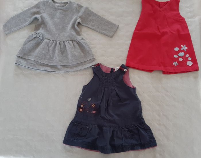 Lot de 3 robes taille 12 mois