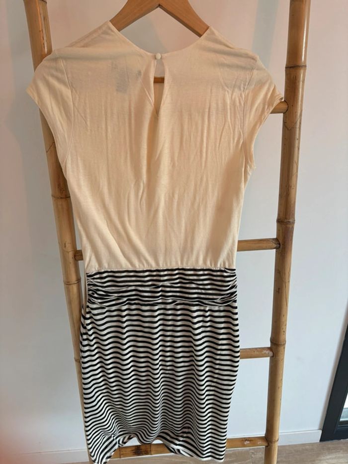 Robe mango écru et rayée - photo numéro 4