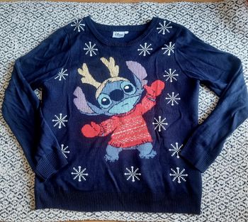 Pull de Noël Stitch