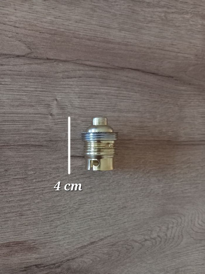 Douille B22 ancienne en acier laitonné et céramique +bague Abat-jour. - photo numéro 10