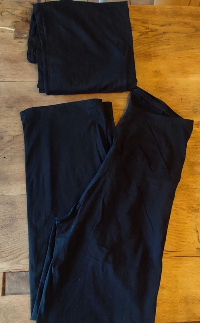 Lot 2 jogging maternité 40/42