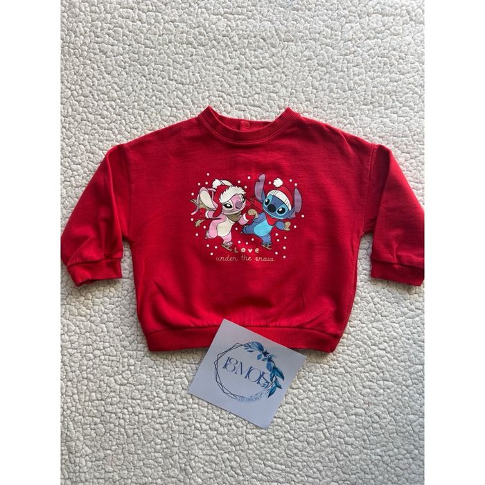 Sweat Stitch rouge taille 18 mois Disney