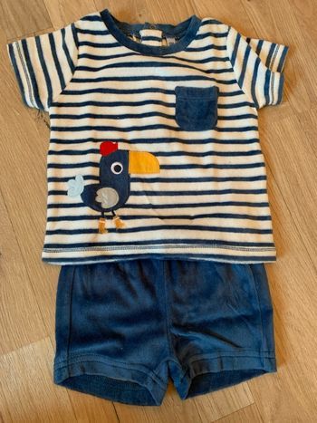 Ensemble (t-shirt + short)