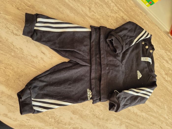 Ensemble Adidas - photo numéro 2