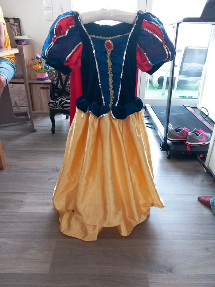 Robe Blanche Neige - photo numéro 15