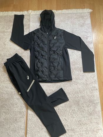 Ensemble asics running 