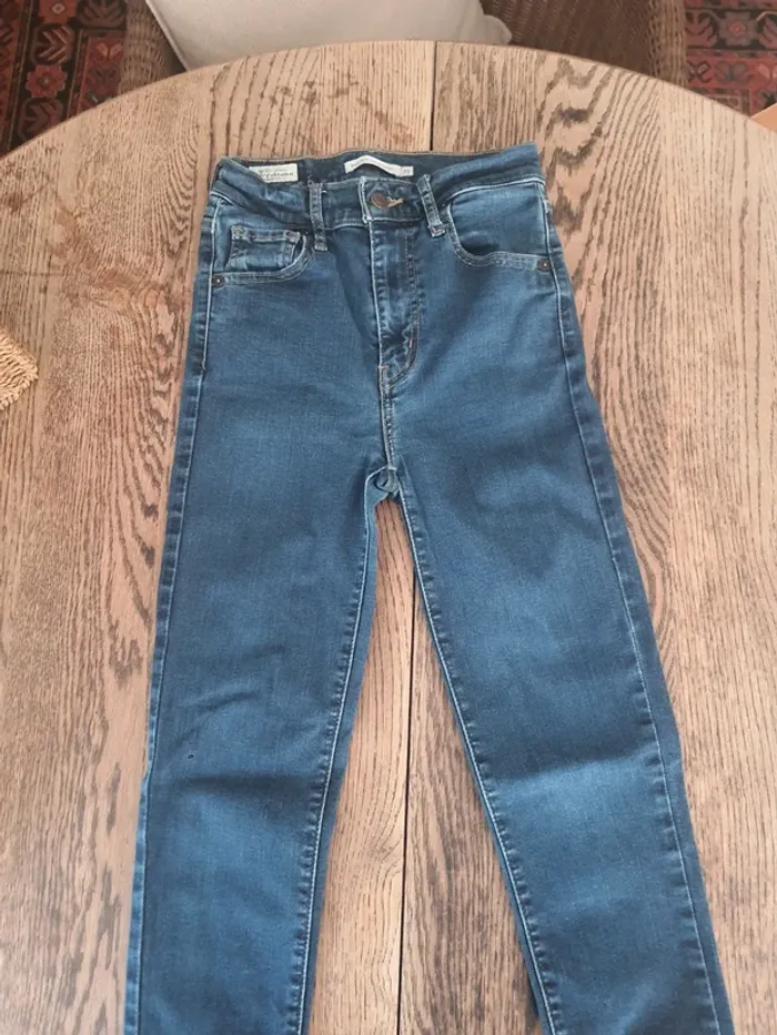 Jeans Levi's femme super skinny w25 fr 34/36 - photo numéro 2