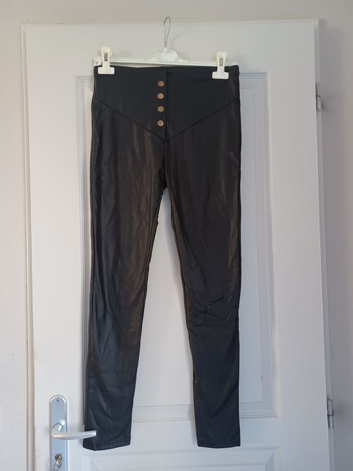 Pantalon simili cuir