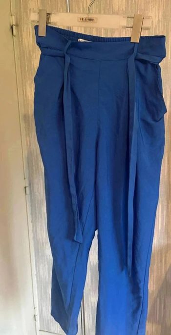 Pantalon fin taille 38 marque u collection•