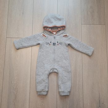 Surpyjama couleur gris et camel. Garçon  3 mois. Marque Orchestra