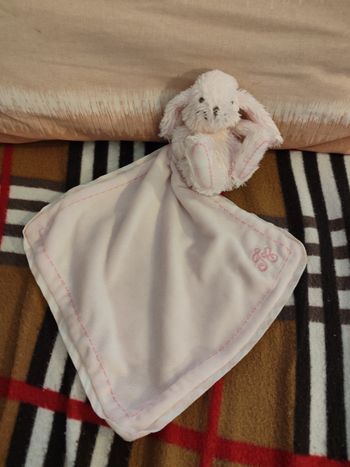 Doudou lapin rose tartine et chocolat